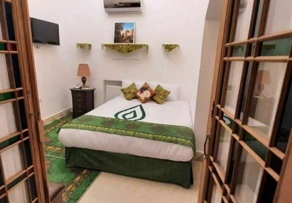 اتاق یک تخته اقامتگاه سنتی پارسیک یزد